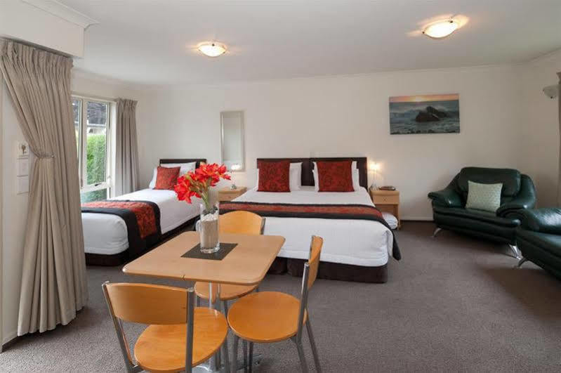 Colombo In The City Christchurch Exteriér fotografie A typical studio apartment
